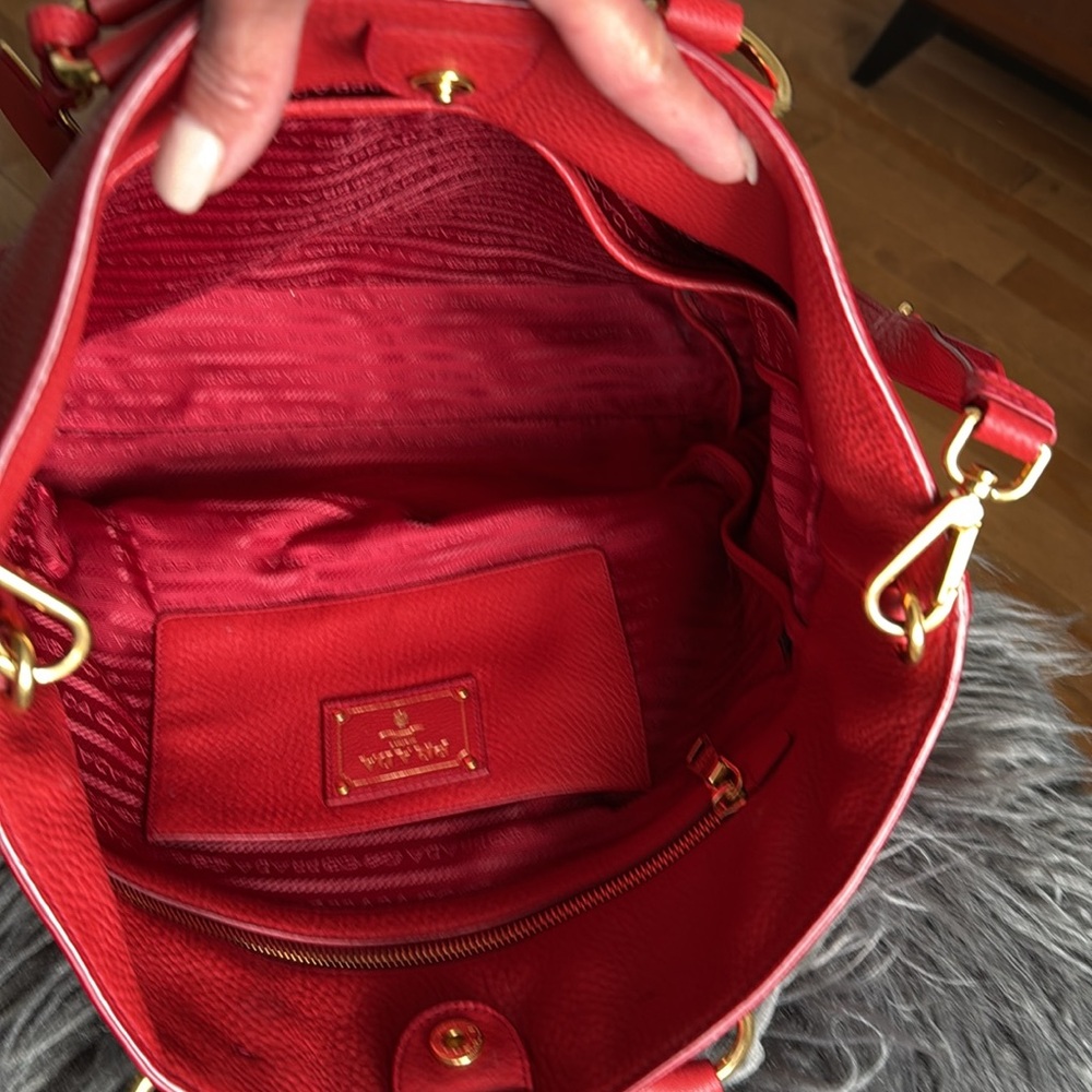 Authentic Prada red leather bag🍒 - Picture 4 of 14
